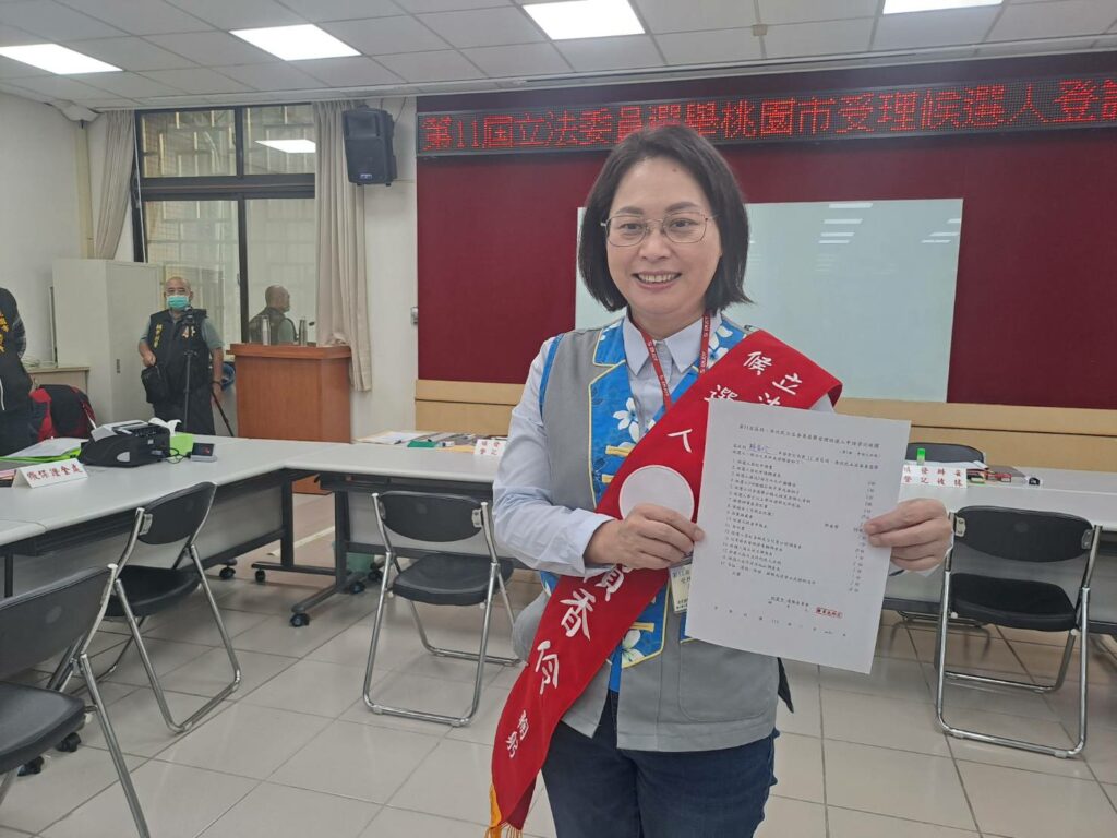 賴香伶登記參選平鎮龍潭立委-自曝這些優點贏過對手