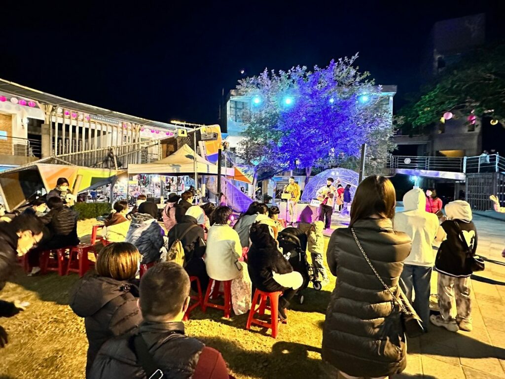 2023彰化卦山村聖誕假期　有應景的雪球屋、紅酒屋及聖誕老公互動秀