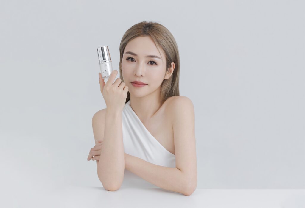 家庭主婦華麗轉身為美女ceo-靠電商「分享」利他心法-結合「消費返利」模式-首月即創營收破百萬
