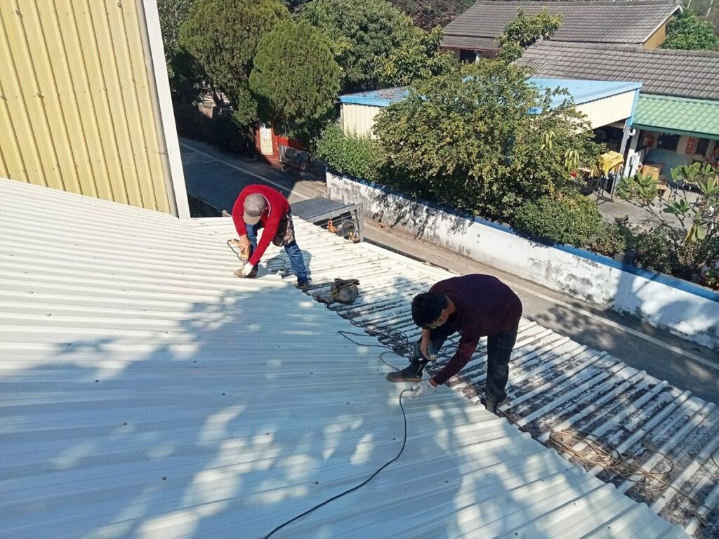 影音／北斗分局結合志工歲末年終協助修繕　主動為民服務熱忱提升警察形象