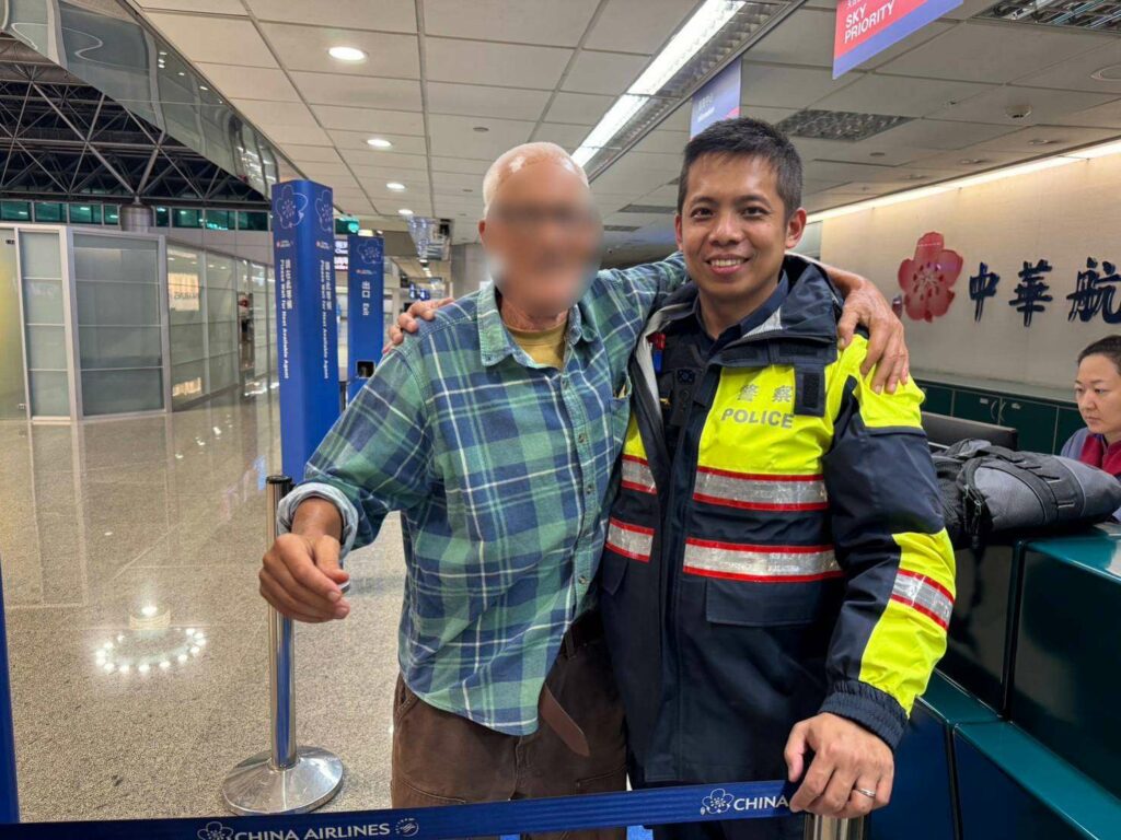 澳籍男子睡過頭又迷路-大園警及時送他趕班機