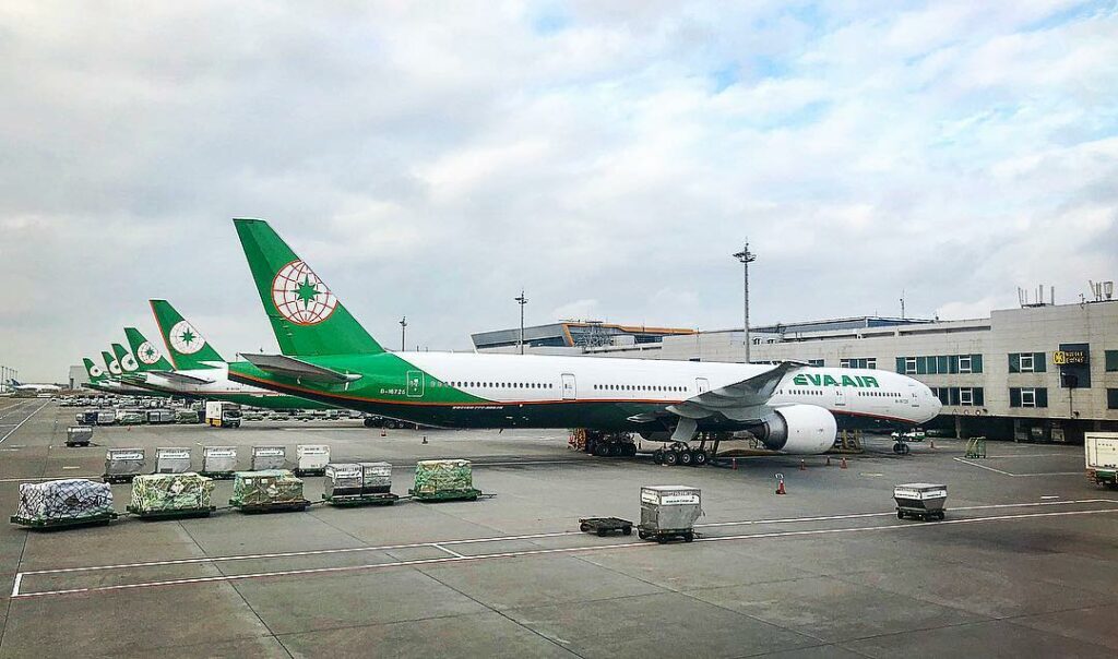 投票通過！長榮機師醞釀春節罷工-長程旅客剉咧等