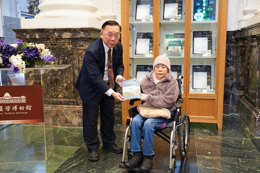 臺博館發表「老王澤蟹」及「嘉祥擬相蟹」-新種螃蟹展-紀念王嘉祥副研究員