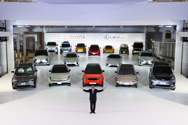 toyota電動車惹議-11萬人連署別再「假電動化」