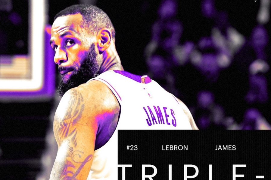 影/《nba》「詹皇」36分20籃板12助攻+致勝兩罰-湖人大戰勇士二度延長1分險勝