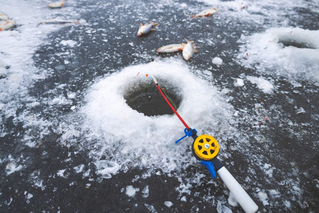 冬天遊韓國-8大景點活動推薦-必玩滑雪、冰釣、汗蒸幕