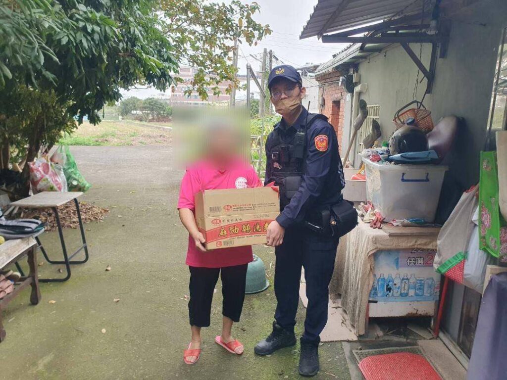 婦與身心障女兒相依為命-蘆竹警助轉介社福機構