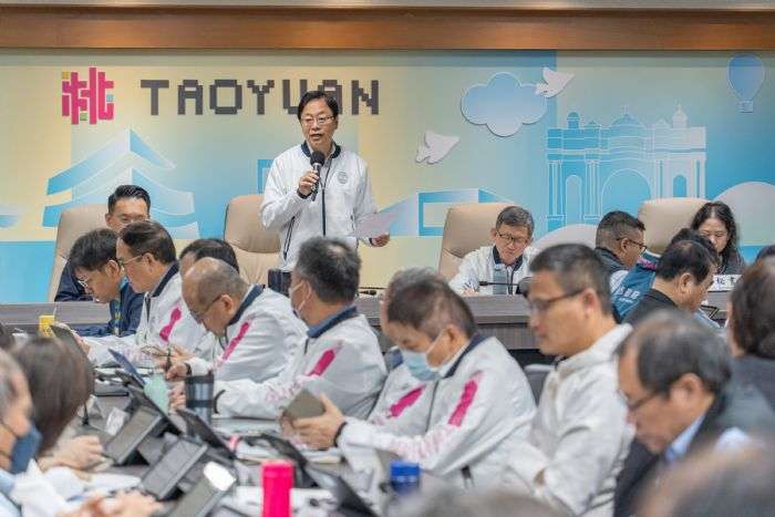 清潔隊改大年初四收假-張善政：改善垃圾車延遲問題