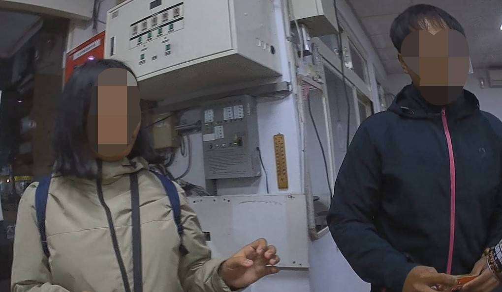 男與懷孕妻1原因路旁發抖-蘆竹警暖心助返家