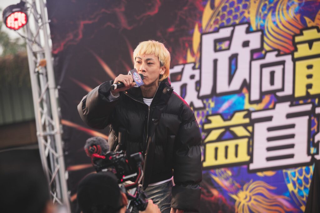 電商嘉年華結合公益-眾多選手現場精彩直播
