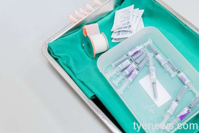 新冠與流感仍有重症病例-疾管署籲儘速接種疫苗