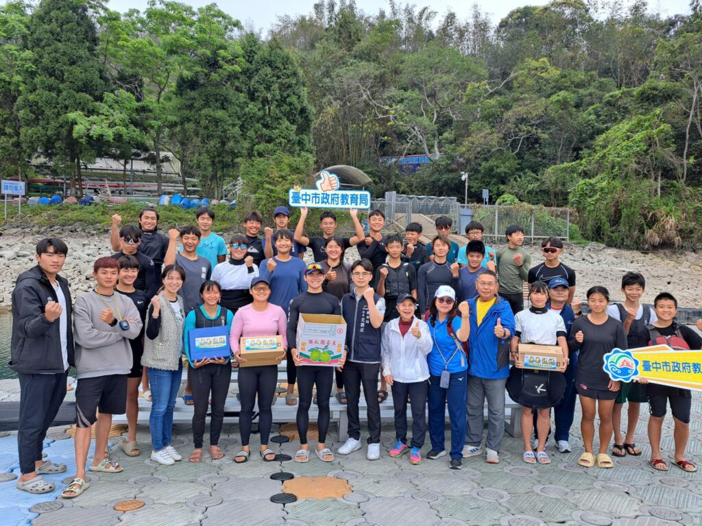 杭州亞運金牌張筑涵教練加持　中市四育國中全中運輕艇勇奪4金