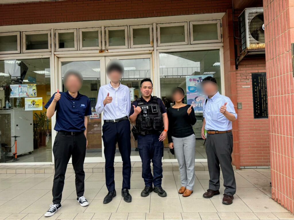 日籍女搭小黃忘拿行李急求助-大園警靠1招順利找回