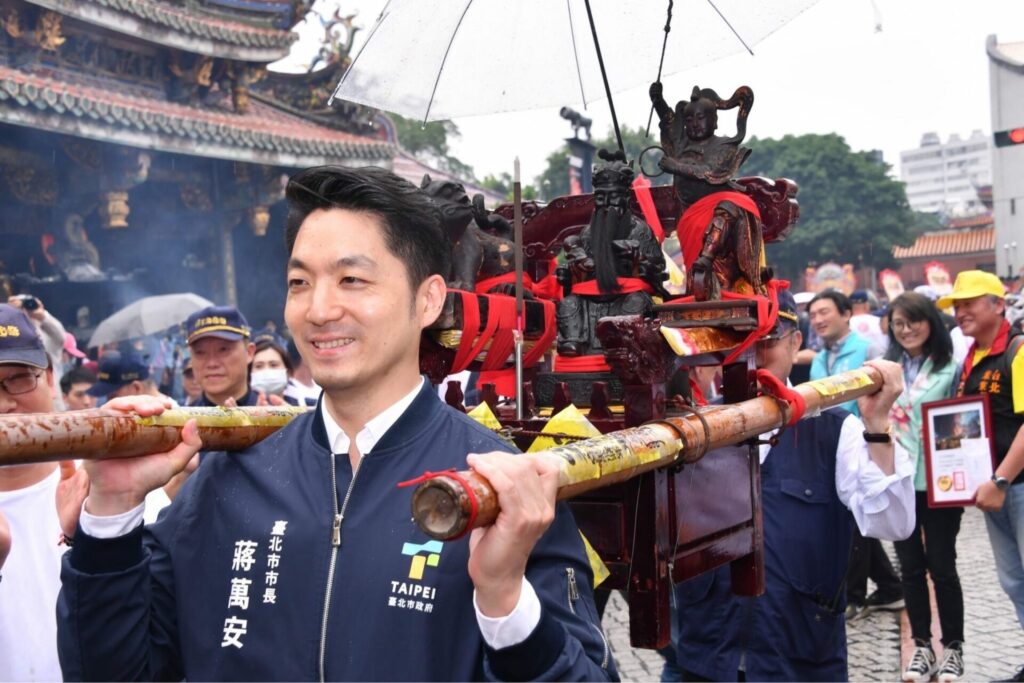 蔣萬安參加保生大帝遶境活動　祈願臺灣風調雨順、國泰民安