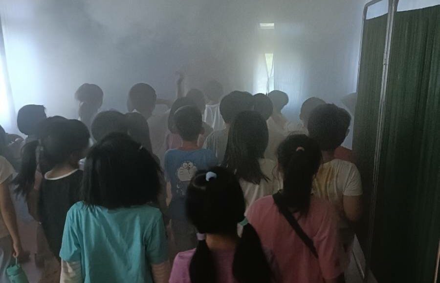 山腳消防分隊前進校園宣導-師生逼真體驗加強防災觀念