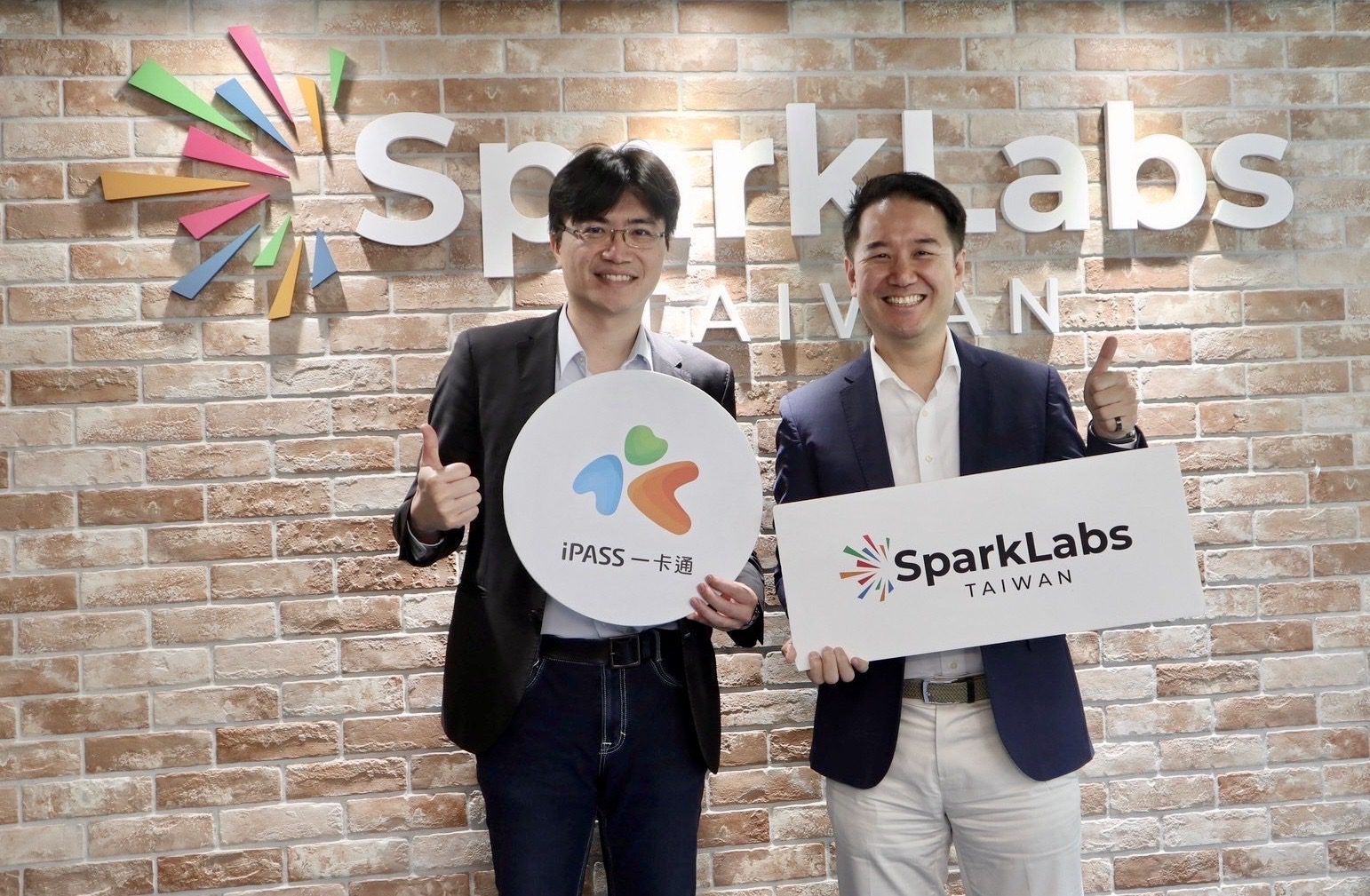 ipass一卡通攜手sparklabs-taiwan-　偕同推動金融科技-完成金融服務新藍圖