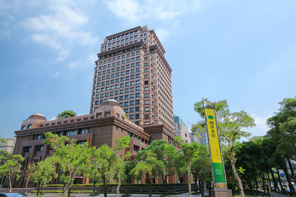 國泰金前4月淨利衝破5百億！eps達353元大幅領先　中信金1.33-元