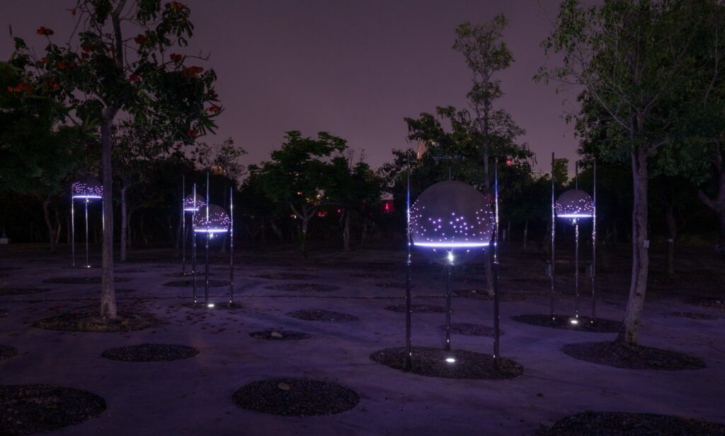 與大自然來一場浪漫約會！中央公園再現公共藝術《島球訊號》-飄浮氣泡夢幻登場