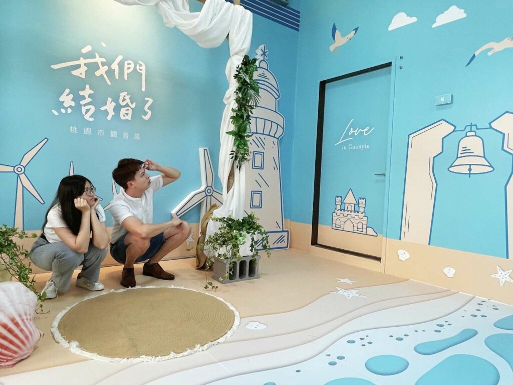 觀音戶所打造「希臘海島風」拍照背板-吸引新人搶拍