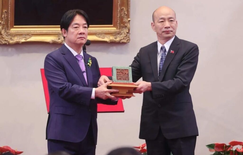 親授賴清德國璽　韓國瑜吐心聲：見證民主、期許新猷