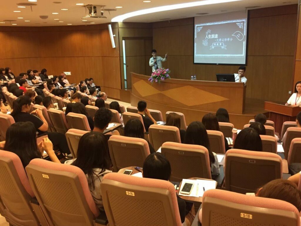畢業不徬徨-佛光大學公事系學生畢業後創辦五家長照機構