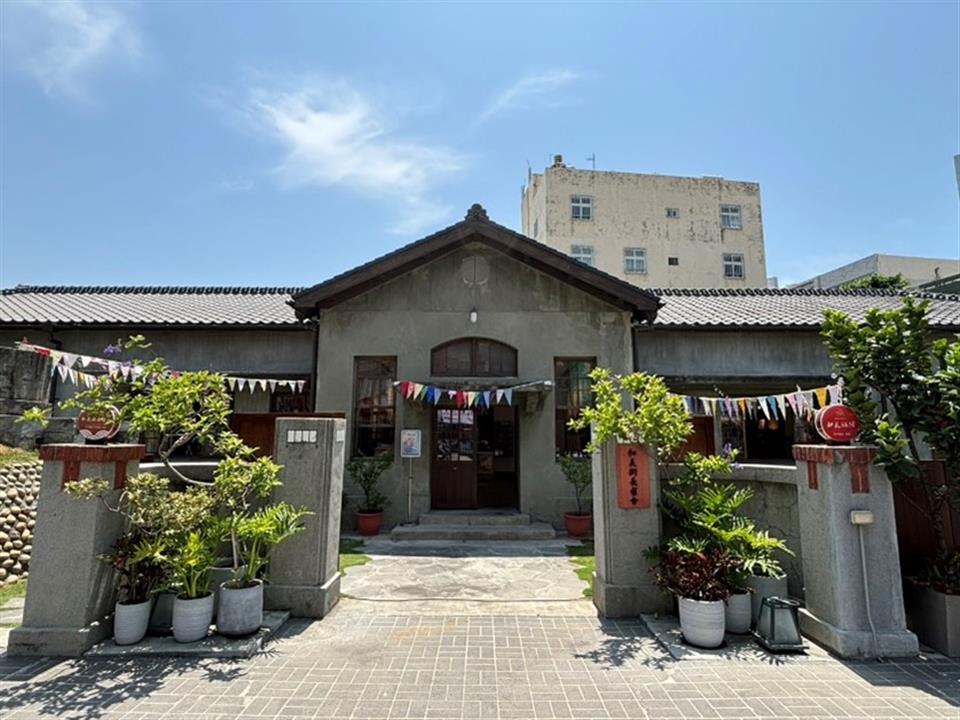 彰化和美街長宿舍融合紡織技藝與歷史建築　榮獲建築園冶獎