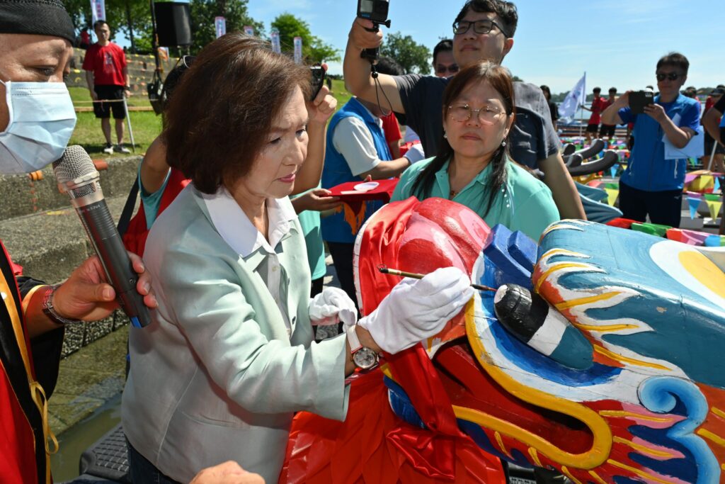 宜蘭縣龍舟賽競渡冬山河-30日開光點睛祭江