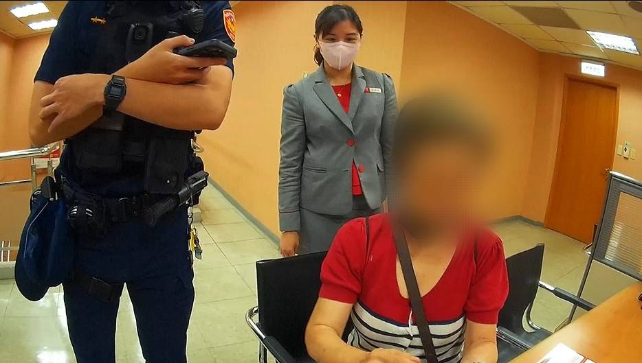 婦人險遭假媳婦詐騙72萬-八德警及時勸阻