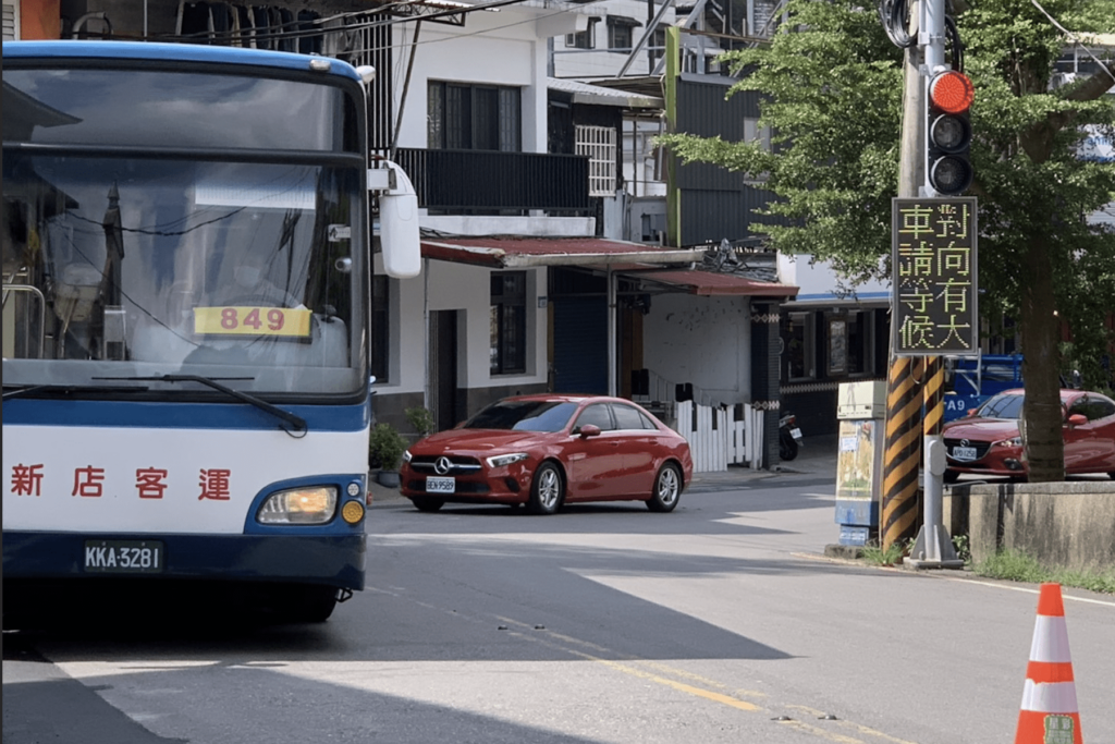 新北市ai交通管理系統全國領先-市政交通儀表板及感應號誌獲全國大獎