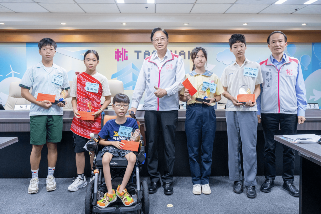 桃園5位菁英榮獲總統教育獎-張善政表揚讚譽