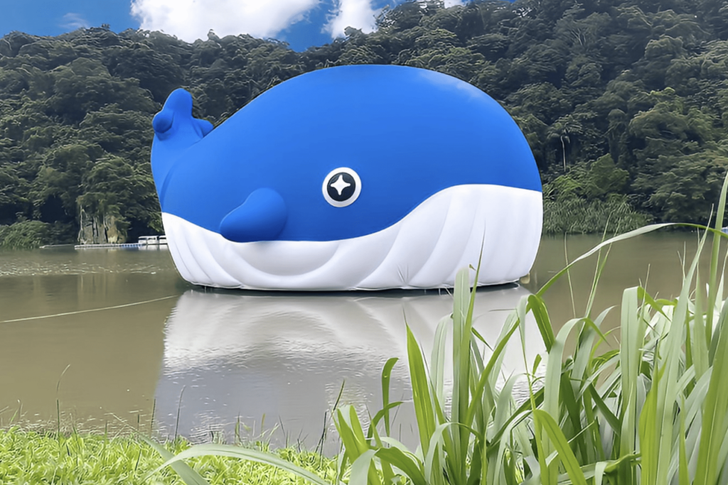 碧潭水舞盛大登場-巨型鯨魚裝置引爆夏日打卡熱潮