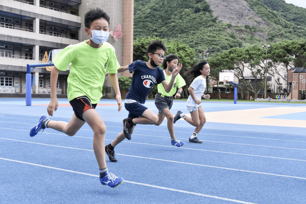 愛運動的孩子有福了-mizuno馬拉松接力賽公益贈鞋助力田徑隊