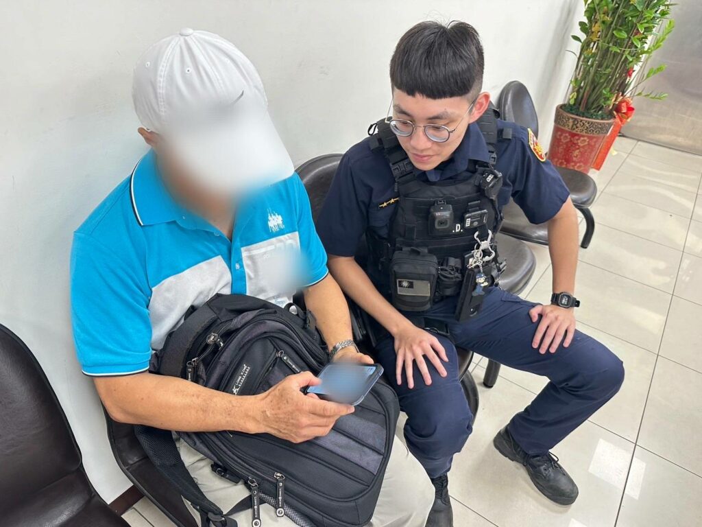 八德警一日連阻兩詐-耐心勸說保民眾錢財