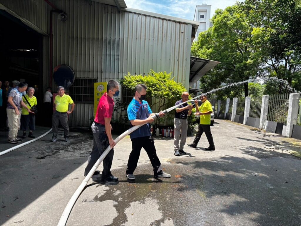 桃消龍潭分隊前進工業區-提升業者消防安全觀念