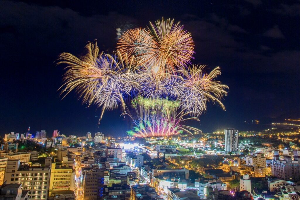 2024花蓮夏戀嘉年華演唱會首夜-獨立樂團打頭陣熱鬧開唱