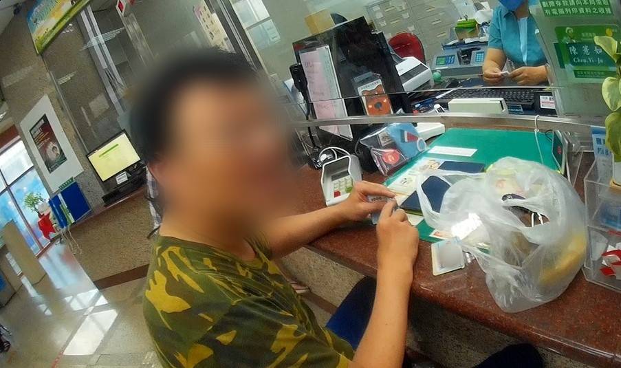 男子網路遇愛以為是真-八德暖警勸說及時阻詐