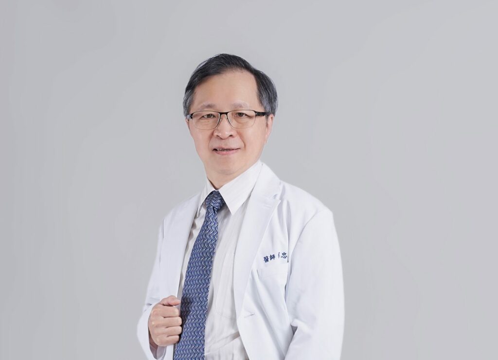 嘉基眼科可調式斜視手術　立即微調無視差