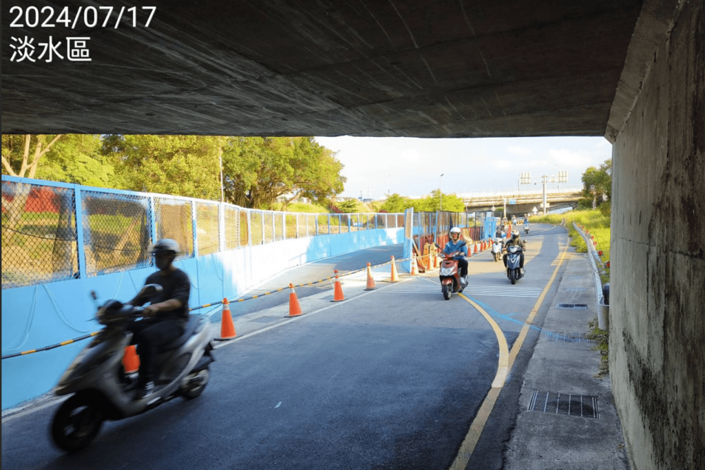 安全至上-新北市府暫停關渡大橋機車道改道進行優化