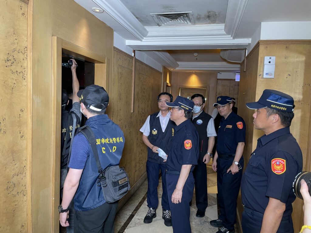掃黑、打詐護桃園！壢警徹夜掃蕩治安熱點遏止不法