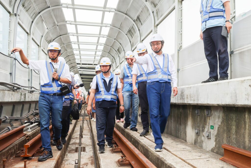 侯友宜視察捷運環狀線復原工程　力拚今年底全線復駛