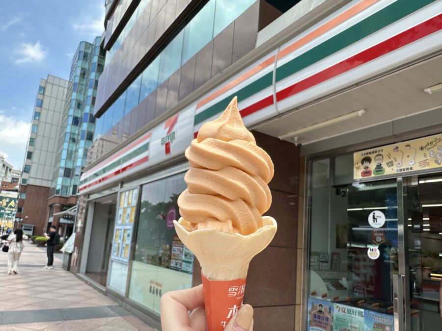 7-eleven「神還原」經典飲品　「這款」霜淇淋一秒爆紅