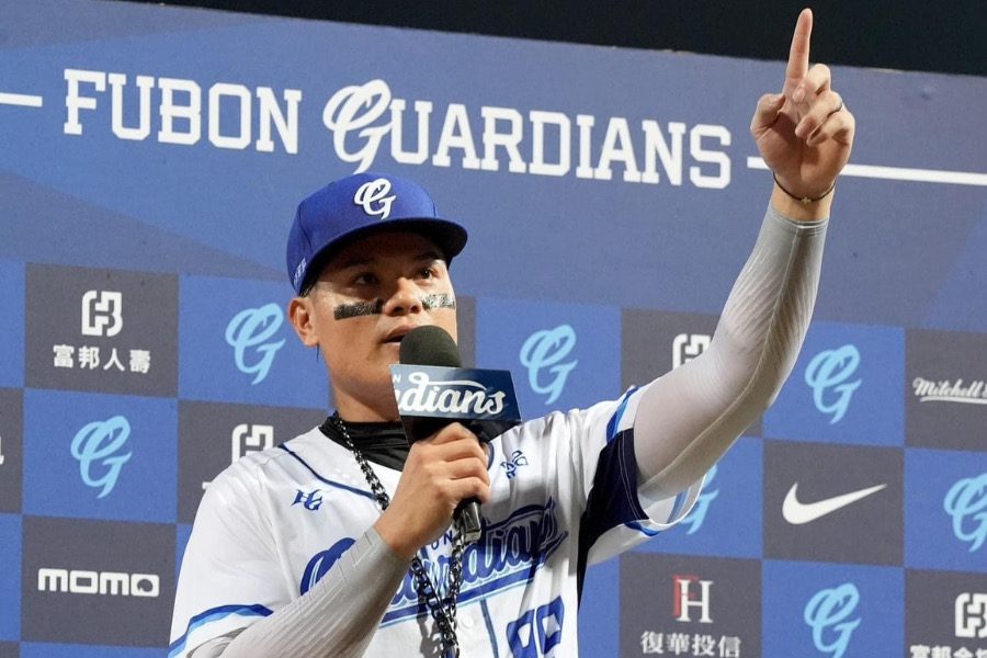 影/《cpbl》張育成炸裂中職生涯首發再見轟-9下兩出局不思議逆轉三分砲助富邦中止3連敗