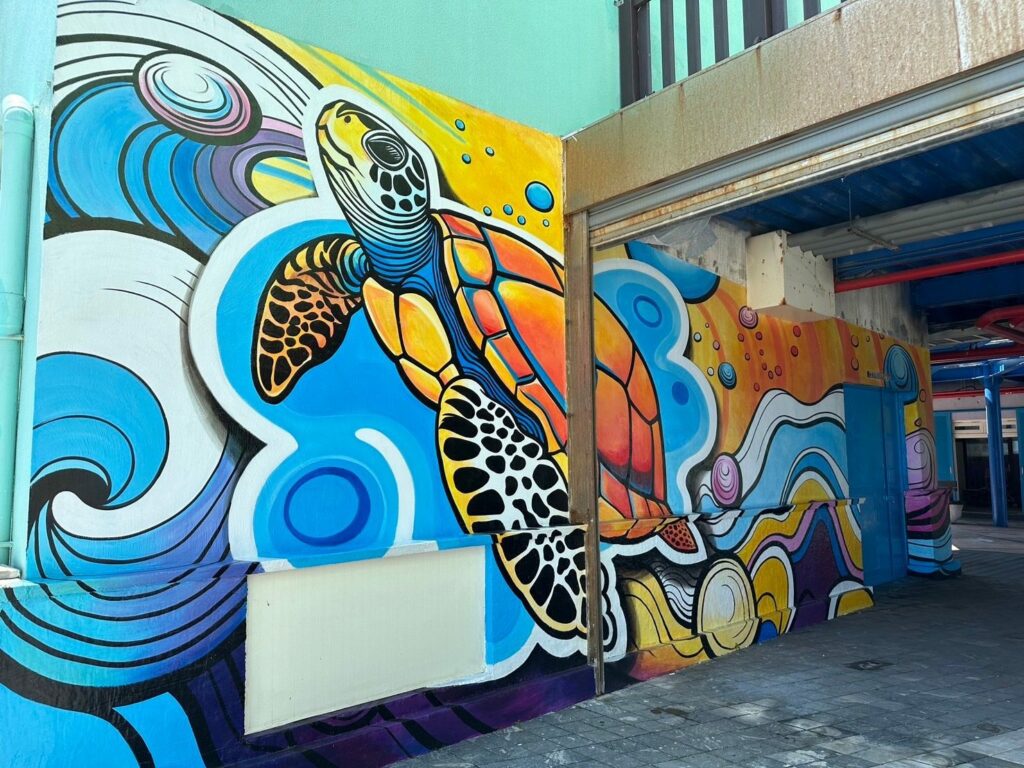 花蓮漁港多功能漁業場館牆面彩繪吸睛-為海洋城市注入新活力- 