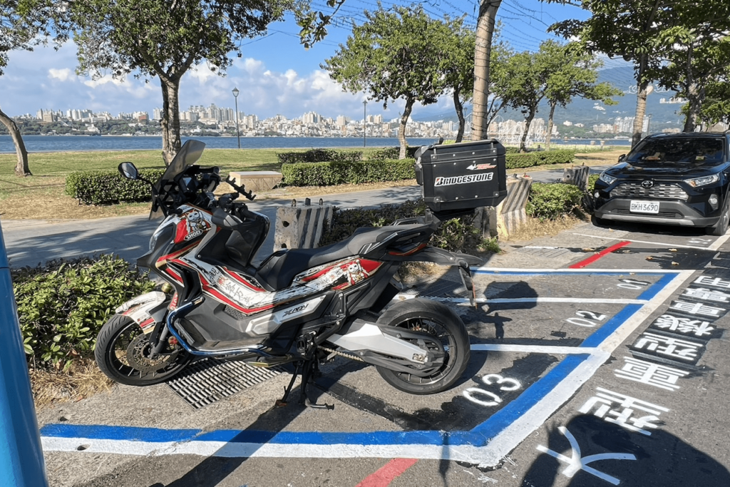 大型重機車主看過來-新北首推專用停車格-9月15日試辦上路