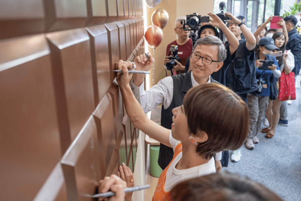 桃市府輔導升級-77巧克力共和國觀光工廠開幕-王明鉅：持續打造桃園特色觀光產業