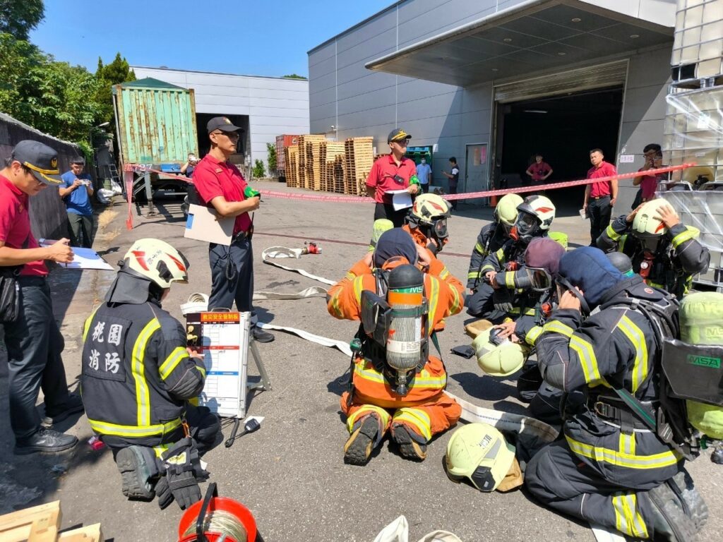 大溪警辦理工廠火警演練-提升災害應變能力