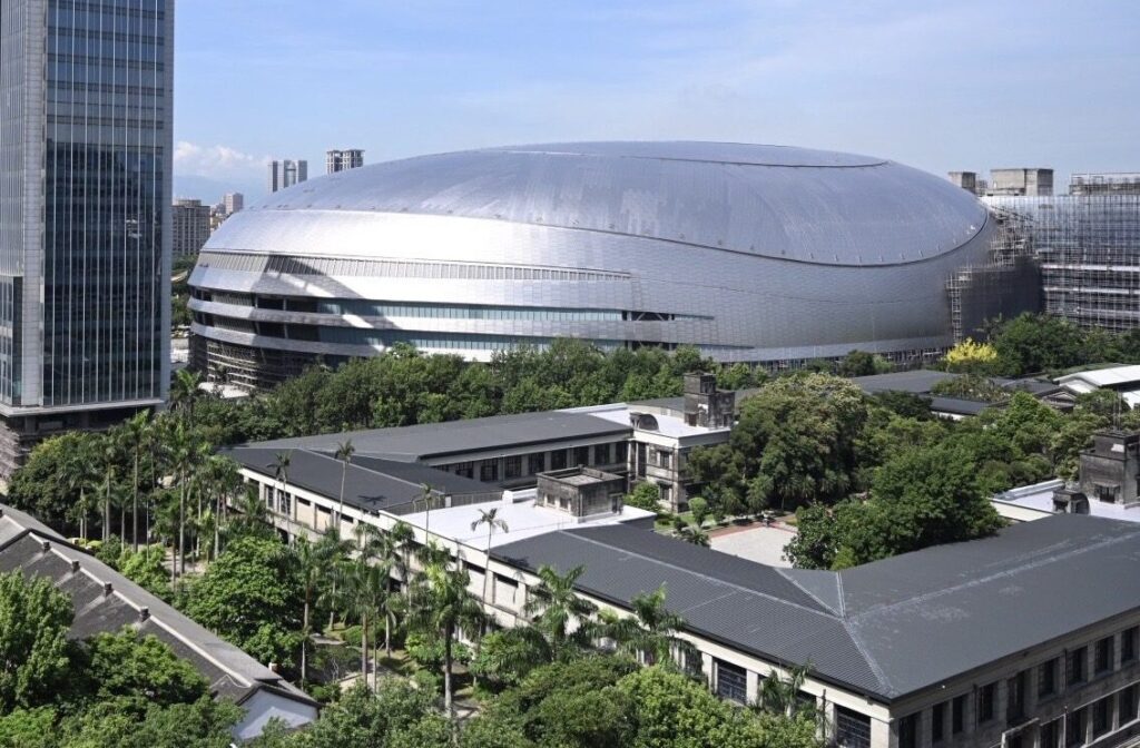 臺北大巨蛋屢傳漏水-北市府嚴令遠雄限期改善「最重解約處分」
