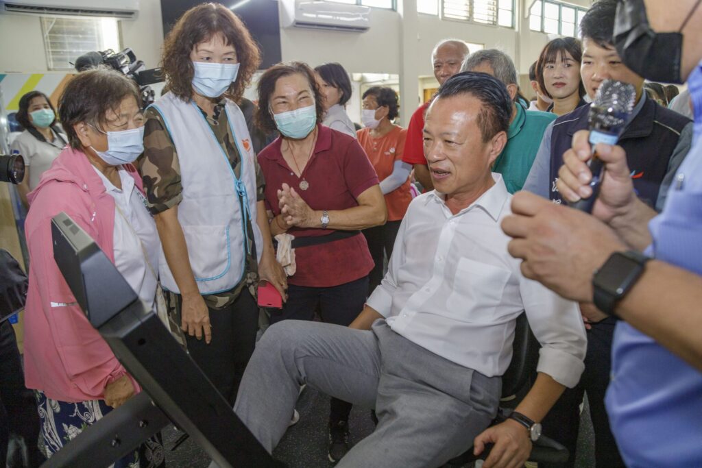 水上鄉首座「銀髮健身俱樂部」揭牌-鼓勵長輩走出家門運動