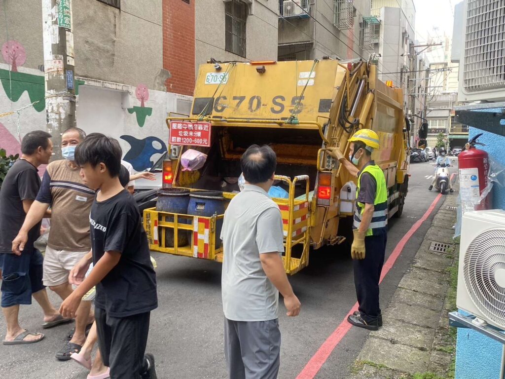 山陀兒颱風掃全台-桃園環保局曝垃圾清運詳情