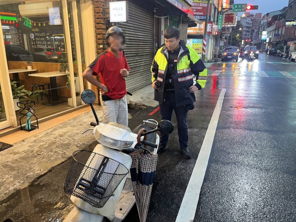 阿伯懷疑機車被偷急報案-桃警曝真相